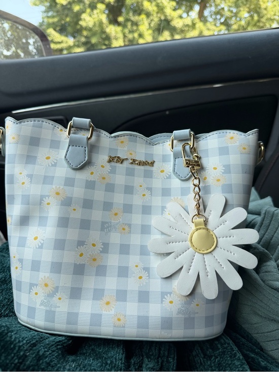 Betsey Johnson Handbags - Betsey Johnson Light Blue Gingham Daisy Bucket Bag with White Daisy Charm